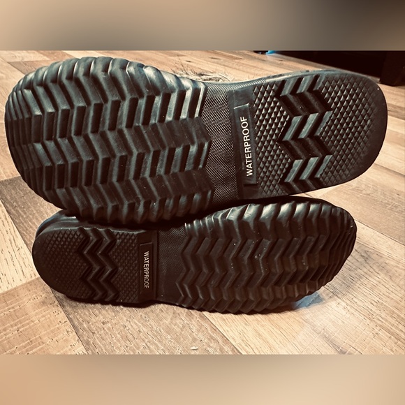 JOAN OF ARCTIC™ Women's Waterproof Boot Size 8 - Picture 6 of 11